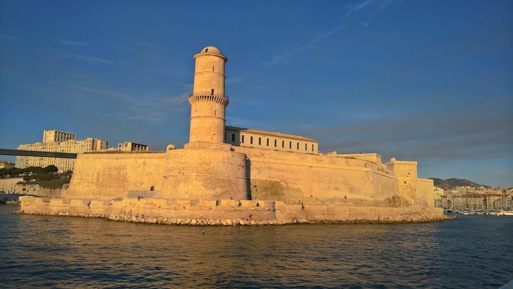 Ibis Budget Marseille Timone Экстерьер фото